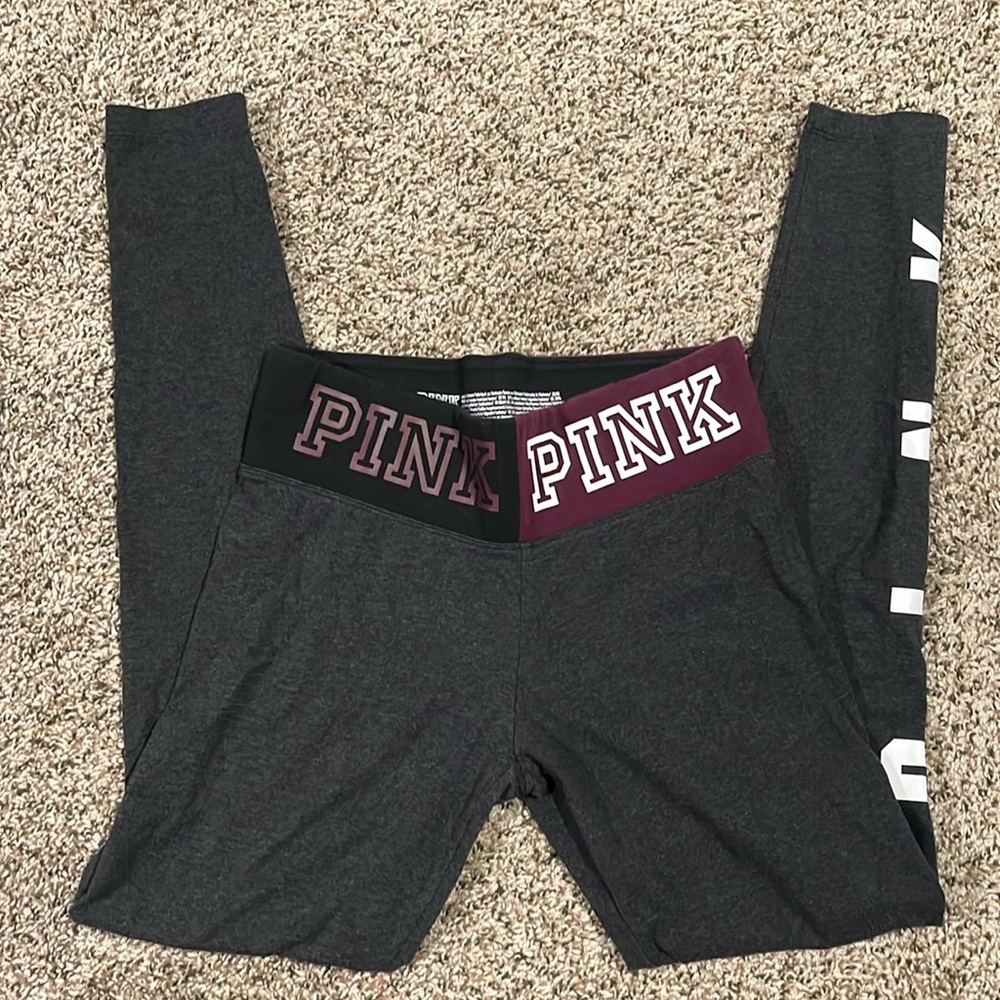 Pink Vs yoga leggings
